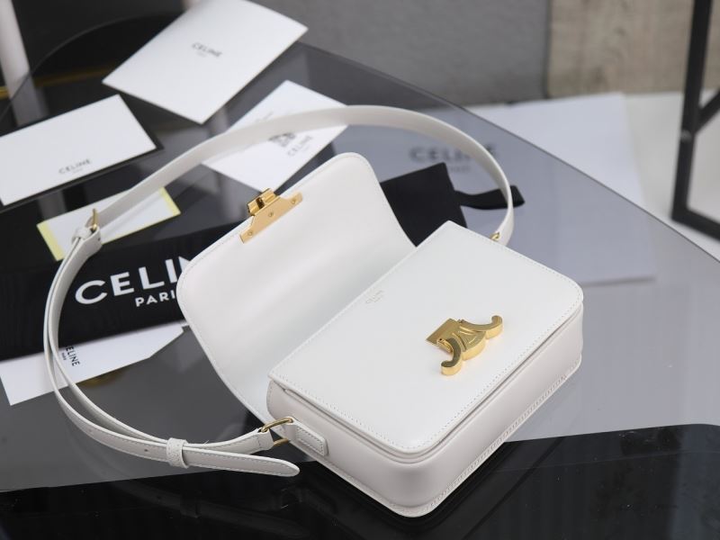 Ce1i*e triomphe bags